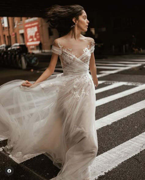 Liz Martinez Bridal, Liz Martinez, Pretty Wedding Dresses, Iconic Dresses, Dream Wedding Ideas Dresses, Best Wedding Dresses, Wedding Dresses Unique, Bridal Wedding Dresses, Wedding Dress Inspiration