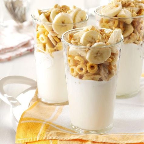 Drinking Recipes, Banana Pudding Cookies, Yogurt Parfait Recipe, Ripe Banana Recipe, Banana Yogurt, Breakfast Recipes Kids, Yogurt Parfaits, Parfait Recipes, Pudding Cookies