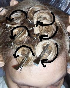 I love the is image of Ms. Marilyn Monroe herself setting her own hair in pin curls.  Pin Curls was and age old process of creating many dif... Marilyn Monroe Hair, 1950s Hairstyles, Long Hair Trends, Makeup Hacks Tutorials, Curls For Long Hair, Long Face Hairstyles, Face Shape Hairstyles, Vintage Wedding Hair, Hair And Makeup Tips