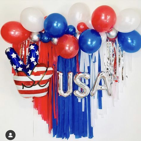 Welcome To America Party, Usa Theme Party, Patriotic Balloons, 4th Of July Backdrop, Backdrop Fringe, America Party, Usa Party, American Party, Backdrop Birthday