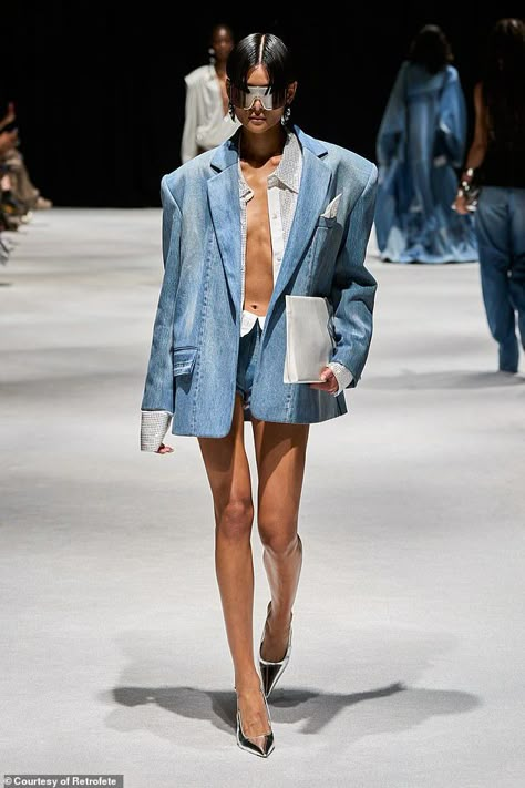 Denim 2024, Casual Work Outfits Women, All Jeans, Denim Outfits, Denim On Denim, Summer Work Outfits, Dion Lee, Denim Trends, Norma Kamali