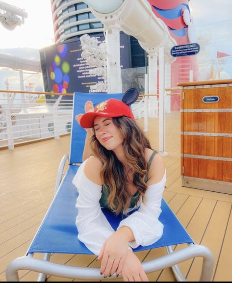 Disney Cruise Pictures Ideas, Disney Cruise Photo Ideas, Disney Cruise Instagram Pictures, Disney Cruise Photos, Disney Cruise Photography, Disney Cruise Vibe Club, Disney Cruise Aesthetic, Disney Cruise Aesthetic Pics, Cruise Poses