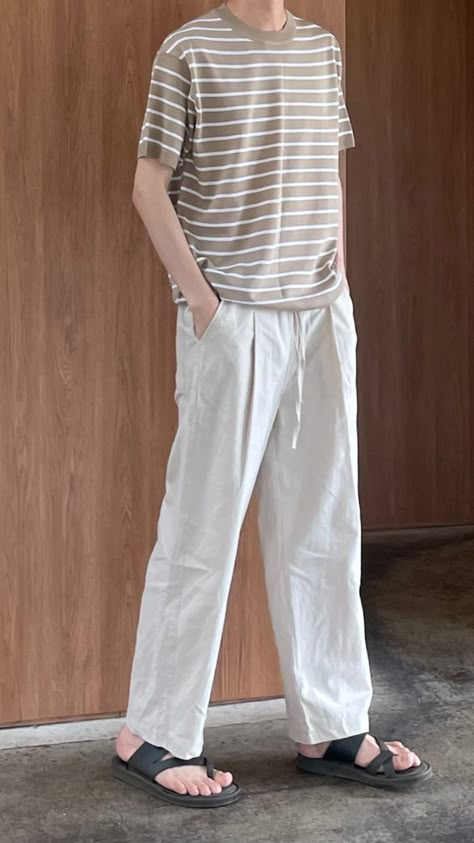 Korean Men Dressing Style, Simple Outfit Ideas Men, Minimal Aesthetic Outfits Men, White Pants Outfit Men Casual, Korean Men Summer Fashion, Korean Pants Outfit Men, White Trousers Outfit Men, Korean Fashion Men Summer, Korean Men Outfit