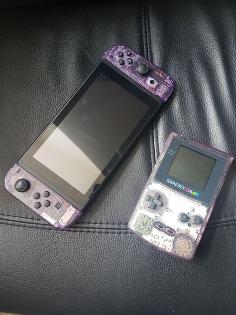 Transparent Tech, Old Game Consoles, Nintendo Aesthetic, Dresses Drawing, Gameboy Games, Arcade Video Games, Gaming Tech, Retro Games, Hardware Software