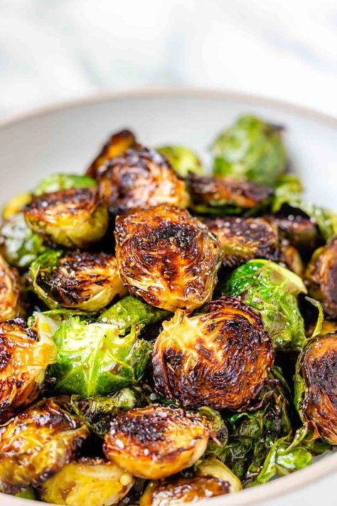 Brussel Sprouts Meal Prep, Bruxelles Sprouts Recipe, Brussel Sprouts For A Crowd, Roasted Brussels Sprouts Oven, Brown Sugar Brussel Sprouts, Sheet Pan Brussel Sprouts, Honey Brussel Sprouts, Fruit Sides, Brussel Sprout Recipes