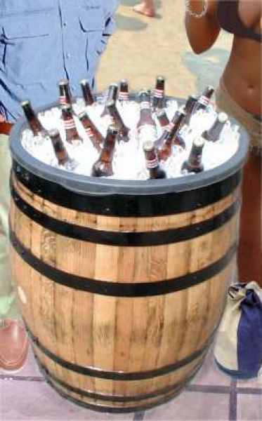 Tonneau Bar, Barrel Cooler, Cork Ideas, Barrel Projects, Barrel Decor, Drink Cooler, Barrel Furniture, Oak Barrel, Beverage Cooler