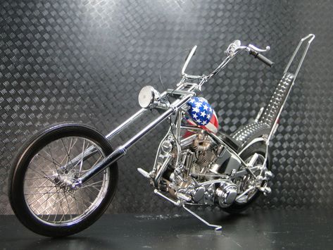 Harley Davidson Motorcycle 1969 Easy Rider Movie Captain America Chopper Model 1 | Toys & Hobbies, Diecast & Toy Vehicles, Motorcycles & ATVs | eBay! Easy Rider Bikes, Harley Davidson Models, Motorcycle Art Painting, Old School Chopper, Motorcycle Drawing, Antique Motorcycles, Vintage Motorcycle Posters, Harley Davidson Model, Harley Davidson Chopper