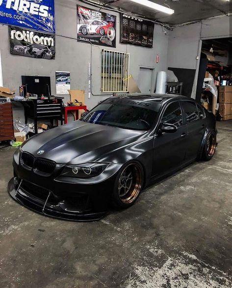 BMW E90 3 series matte black slammed Bmw E90 Modified, Bmw 328i Modified, Bmw 318d, Luxury Suv Cars, Bmw 328i Coupe, Bmw 2011, E60 M5, E90 Bmw, Car Builds