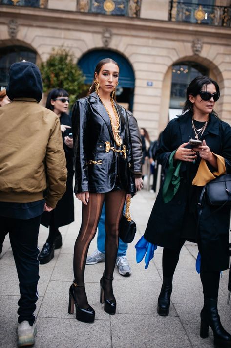 Paris Street Style 2023 Winter, Paris Spring Fashion 2023, Spring 2023 Fashion Trends Street Style, Nyfw 23, Nyfw 2024, New York Fashion Week 2023, Nyfw 2023, Rock Street Style, Paris Fashion Week 2023