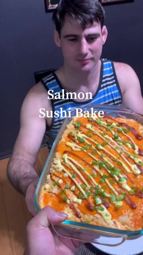 Mrs. Dee Penda (@mrs_dee_penda) on TikTok: Salmon Sushi Bake! You guys should try this 😊 I promise it’s really good 😋 #sushi #cooking #learnontiktok #tiktokpartner #easyrecipes Salmon Sushi Bake, Baked Spring Rolls, Low Calorie Baking, Healthy Sushi, Sushi Bake, Sushi Dinner, Salmon Sushi, Homemade Sushi, Sleepover Food