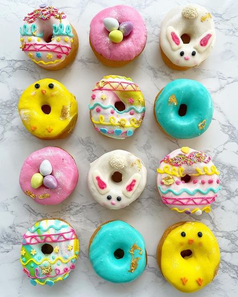 Easter donuts come thruuu 🐰🐣💕 | Easter sweets, Donut decorating ideas, Donut decorations Easter Donuts Decoration, Easter Doughnut Ideas, Easter Mini Donuts Ideas, Decorating Donuts Ideas, Donuts Ideas Decoration, Easter Donuts Ideas, Donut Ideas Decoration, Cute Donut Decorating Ideas, Decorated Donuts Ideas