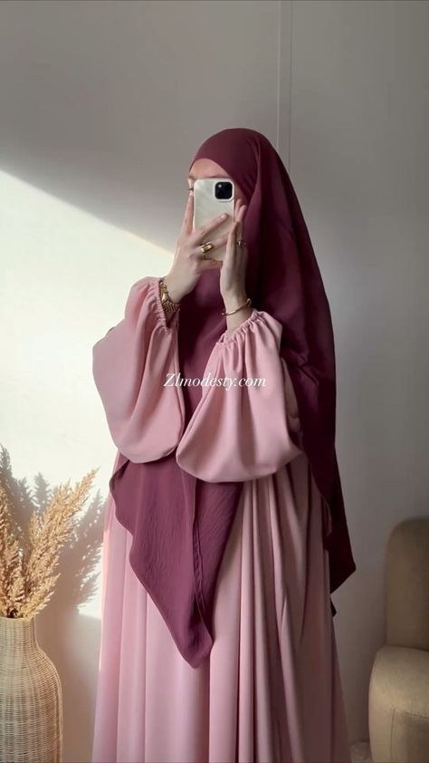 Pink Abaya Outfit, Khimar Outfit, Khimar Outfits, Hijab Pink, Pink Abaya, Islamic Modest Fashion, Muslimah Fashion Casual, Pink Hijab, French Khimar