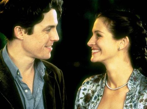 William (Hugh Grant) & Anna (Julia Roberts) - Notting Hill Notting Hill Movie, Best Movie Couples, Best Rom Coms, Callan Mcauliffe, Best Romantic Comedies, Ryan Phillippe, Beloved Movie, James Norton, Meg Ryan