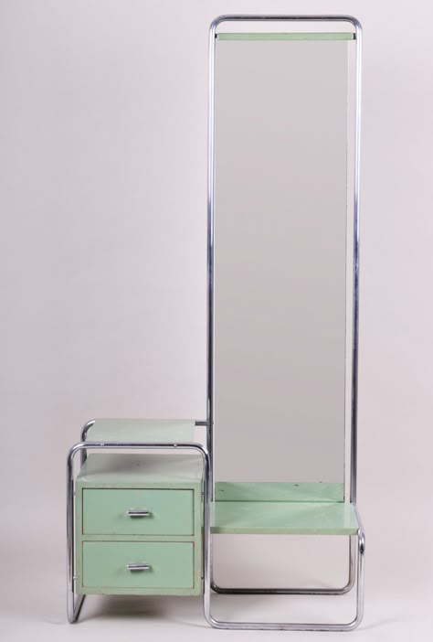 Mirror With Storage Bathroom, Bauhaus Mirror, Bauhaus Bathroom, Bauhaus Bedroom, 1940s Interior Design, Mirror In The Bedroom, 1940s Interior, Sofa Desk, Bauhaus Furniture