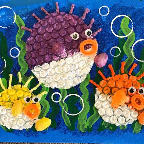 Ocean Themed Art Projects For Kids, Ocean Art Kids, Under The Sea Art For Kids, Ocean Art Projects, Bubble Wrap Art, Easy Kids Crafts, Easter Church Decorations, Easter Decor Ideas, Summer Art Projects