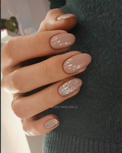 Stars Nails, Nagel Design, Unghie Sfumate, Glitter Accent Nails, Nagellack Trends, Wedding Nails Design, Nail Art Wedding, Nail Designs Glitter, Oval Nails