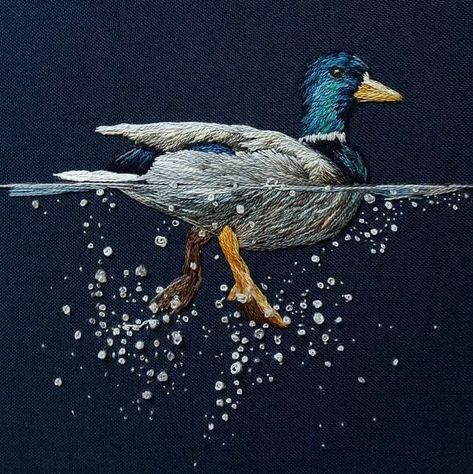 Duck Embroidery, Thread Painting, Mallard Duck, Animal Embroidery, Simple Embroidery, Hand Embroidery Art, Handmade Embroidery, Flower Embroidery Designs, Modern Embroidery