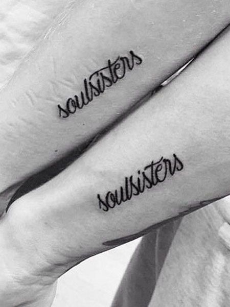 Hot Tattoo Designs, Sister Symbol Tattoos, Soul Sister Tattoos, Law Tattoo, People Tattoos, Meaningful Tattoo Ideas, Twin Tattoos, Sister Tattoo Ideas, Matching Friend Tattoos