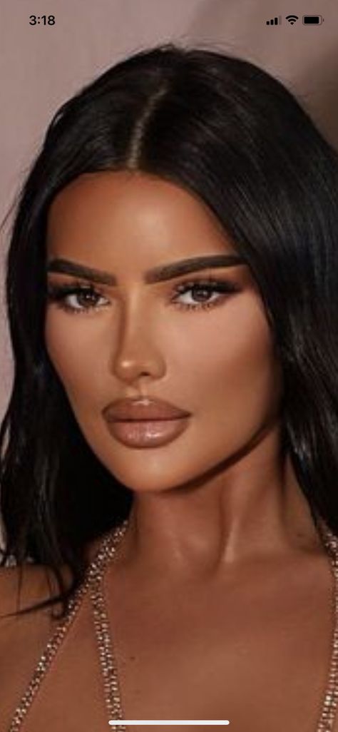 Kardashian Smokey Eye, Kim K Met Gala Makeup, Kim Kardashian Full Glam Makeup, Kim Kardashian Brown Makeup, Kim Kardashian Dark Makeup, Prom Glam, Kim K Makeup, Make Up Yeux, Sultry Makeup