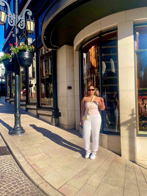 #shopping #rodeo #rodeofashion #rodeooutfit #nakedvice #witchery Rodeo Drive Aesthetic, Drive Aesthetic, California Trip, Rodeo Outfits, Rodeo Fashion, Rodeo Drive, Aesthetic Outfits, Rodeo, California