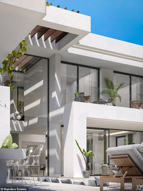 Cristiano Ronaldo set to be Conor McGregor's neighbour after buying £1.3m mansion in Marbella Mansion Designs, Modern House Facades, Modern Mansion, Modern Architecture House, Home Building Design, Luxury Homes Dream Houses, Dream House Exterior, Villa Design, Facade House