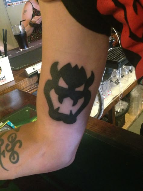 Bowser by Ben Savill Bowser Jr Tattoo, Bowser Tattoo Ideas, Bowser Tattoo, Mario Tattoo, Super Mario Kart, Castle Tattoo, X Tattoo, Plant Tattoo, Cartoon Tattoos