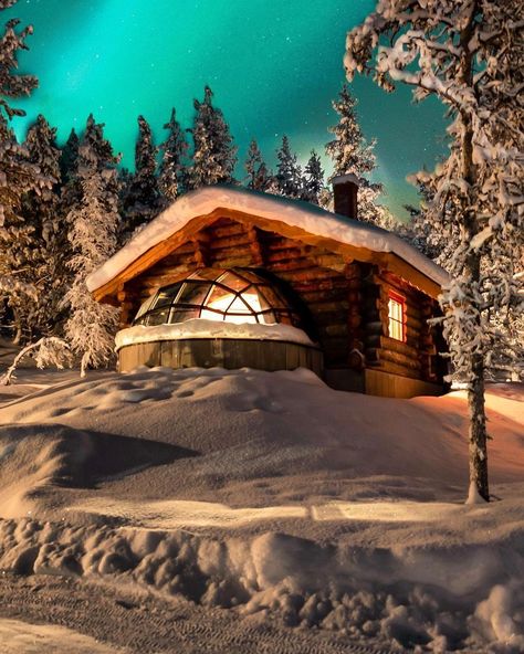 Explore & Discover on LinkedIn: Lapland, Finland 🇫🇮 Don't BOOK ✈️ Flights tickets until you've checked… Kakslauttanen Arctic Resort, House In Snow, Ecological House, Snow House, Cottage Aesthetic, Cabin Style, Cabin In The Woods, Cabin Life, Booking Flights