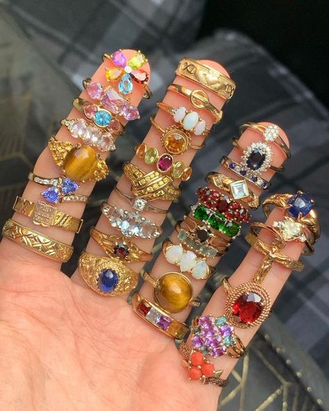 Dope Jewelry Accessories, Earthy Jewelry, Indie Jewelry, Jewelry Accessories Ideas, Dope Jewelry, Chunky Jewelry, Jewelry Fashion Trends, Ring Ideas, Bohemian Rings