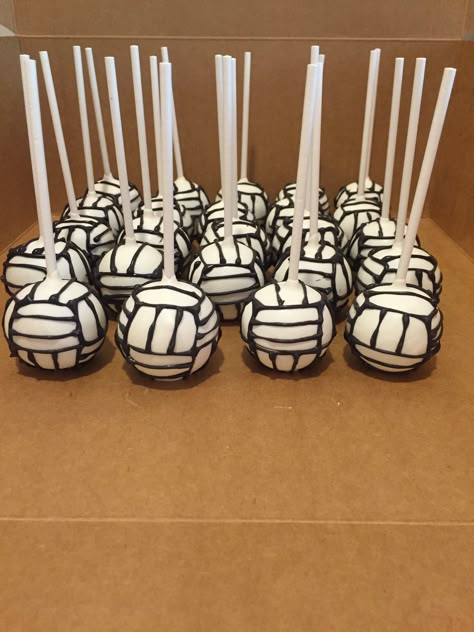 Volleyball Cake Pops How To Make, Volleyball Dessert Ideas, Volleyball Birthday Party Decorations, Volleyball Cake Ideas, Volleyball Cake Pops, Volleyball Party Ideas, Volleyball Food, Volleyball Treats, Volleyball Birthday Cakes