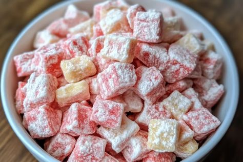 Strawberry Shortcake Puppy Chow Strawberry Shortcake Muddy Buddies, Strawberry Cheesecake Puppy Chow, Flavored Puppy Chow, Strawberry Puppy Chow Recipe, Strawberry Shortcake Puppy Chow, Strawberry Puppy Chow, White Chocolate Strawberry Cake, Puppy Chow Snack, Crunchy Rice