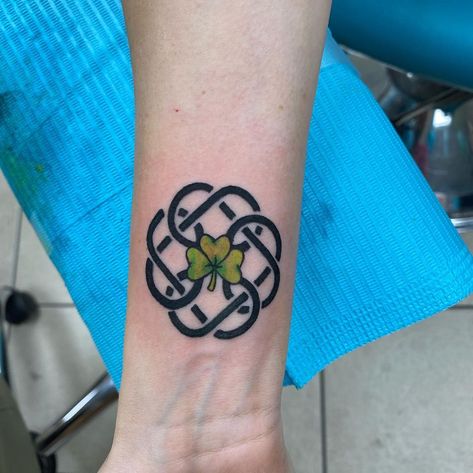 Shamrock Tattoo, Shamrock Tattoos, Clover Tattoos, Green Tartan, Different People, Life Decisions, April 4, Feeling Down, Tattoo You