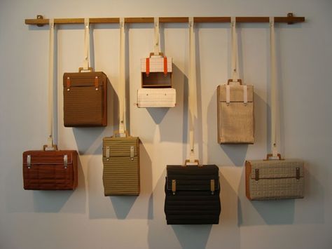 1000+ ideas about Bag Display on Pinterest | Retail displays ... Suitcase Furniture, Suitcase Shelves, Creative Cabinet, Purse Display, Handbag Display, Handbag Storage, Wallpaper Magazine, Bag Display, Exhibition Display