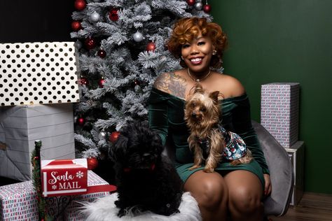 Photos, black girl, dogs, solo pics Christmas Picture With Dog, Cat Christmas Photoshoot, Dog Christmas Pictures With Owner, Christmas Card Picture Ideas, Office Christmas Decorations Cubicles, Picture With Dog, Photoshoot With Dog, Dog Christmas Pictures, Xmas Photos