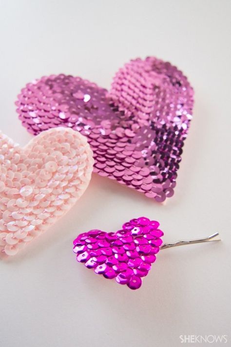 Heart Shape Hair Pin Diy Sequin, Sequin Crafts, Heart Accessories, Shape Crafts, Pretty Designs, Bead Embroidery Jewelry, Cute Diy, Embroidery Jewelry