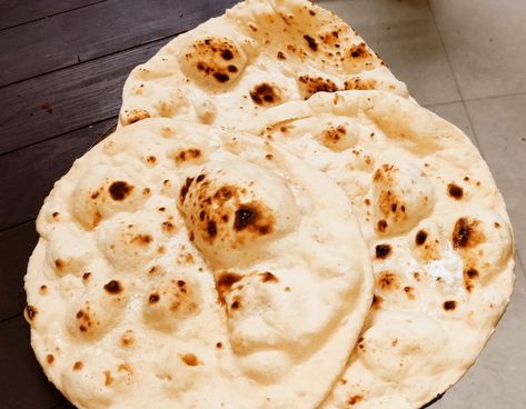 Special Dishes for your family...
HOTEL KA KHANA GHAR PE Tandoori Naan, Butter Naan, Indian Dessert Recipes, Indian Desserts, Naan, Indian Food, Indian Food Recipes, Koi, Super Easy