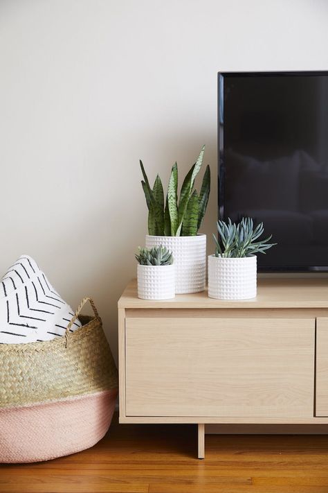 Photography - portraits: http://www.colemoser.com/ | Photography - interiors: http://nicolephoto.com/ | Read More: https://www.stylemepretty.com/vault/image/6597888 Tv Stands Ideas, Living Room Tv Stands, Kaitlynn Carter, Mid Century Modern Tv Stand, Tv Stand Decor, Living Room Tv Stand, Modern Tv Stand, Interior Rugs, Modern Dresser