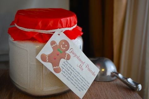 DIY Gingerbread Buttermilk Pancake Mix (Plus FREE Label Printable) | Always Order Dessert Gingerbread Pancake Mix, In A Jar Recipes, Edible Holiday Gifts, Breakfast Gift Basket, Gingerbread Pancakes, Buttermilk Pancake, Buttermilk Pancake Mix, Easy Canning, Foodie Breakfast