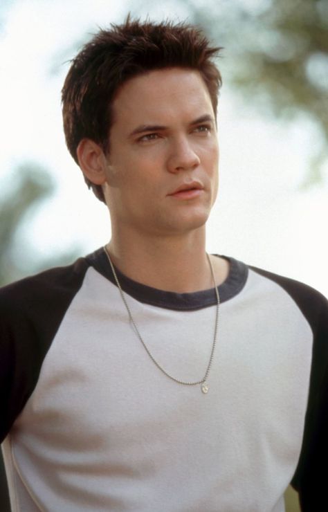 Pin for Later: Who Was Your First Celebrity Crush? 23 Women Reveal Who First Stole Their Heart Shane West "After seeing A Walk to Remember, I was totally obsessed with Shane. Boyfriend goals in every way." — Samantha Netkin, editorial assistant A Walk To Remember, Shane West, Tv Awards, Boy Meets World, Nicholas Sparks, Boyfriend Goals, Cute Actors, Great Movies, A Walk