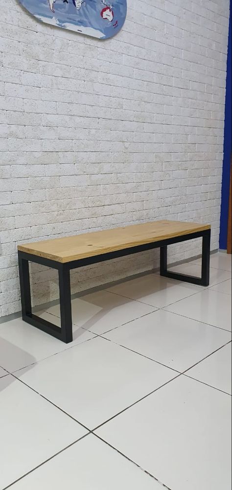 Banco de metalon 4x4cm com tampo de tábua de pinus com 3cm de espessura. Dining Bench, Furniture, Home Decor, Home Décor