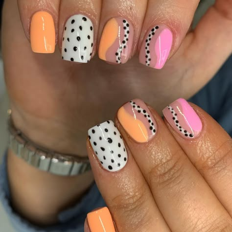 Nail Colors That Go Together, Nail Art Ideas Simple, Cute Nails Simple, Peach Daiquiri, Future Nails, Mani Ideas, Country Nails, Glitter Nails Acrylic, Summer Gel Nails