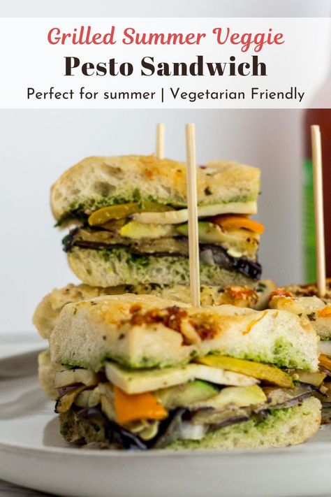 Zucchini Sandwich, Grilled Veggie Sandwich, Veggie Pesto, Veggies Grilled, Veggie Sandwich Recipes, Grilled Vegetable Sandwich, Healthy Sandwich, Pesto Sandwich, Healthy Sandwich Recipes