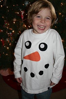 Diy Snowman Shirts For Kids, Snowman Shirt Diy, Snowman Day At School Outfit, Dress Like A Snowman For School, Diy Holiday Outfit, Snowman Clothes, Snowman Shirts, Batman Party Decorations, Kids Christmas T Shirts