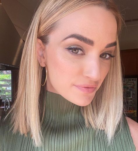 Brianne Howey, Cutie Patootie, Diy Beauty, My Girl, Makeup Looks, Georgia, Eye Makeup, Hair Makeup, A Woman