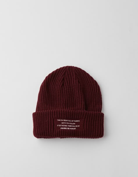 20  Cool Beanies For The Non-Hat Girl #refinery29 Cool Beanies, Beanie Outfit, Men's Beanies, Cute Beanies, Mens Casual Dress Outfits, Mens Casual Dress, Hair Decorations, Outfits With Hats, Cute Hats