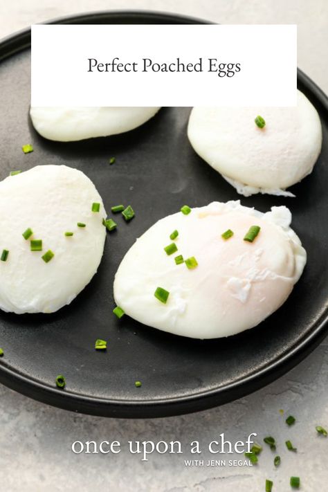 Perfect Poached Eggs Messy Edges, Cooking Poached Eggs, How To Make A Poached Egg, Egg Benedict, Perfect Poached Eggs, Fresh Strawberry Cake, Once Upon A Chef, Inflammatory Recipes, Brunch Bread