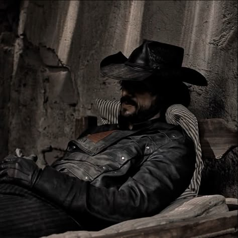 Hector Escaton, Westworld Aesthetic, Aesthetic Cowboy, Goth Cowboy, Western Artwork, Cowboy Aesthetic, Costume For Halloween, Fancy Dress Costume, Cowboy Outfits