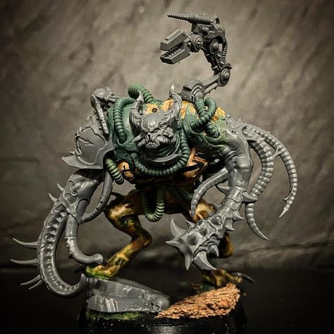 Joe Ward (@jonan_the_barbarian_) • Instagram photos and videos 40k Possessed, Chaos Possessed, 40k Kitbash, Dark Mechanicus, Chaos Space Marines, Chaos Legion, Chaos 40k, Iron Warriors, 40k Conversions