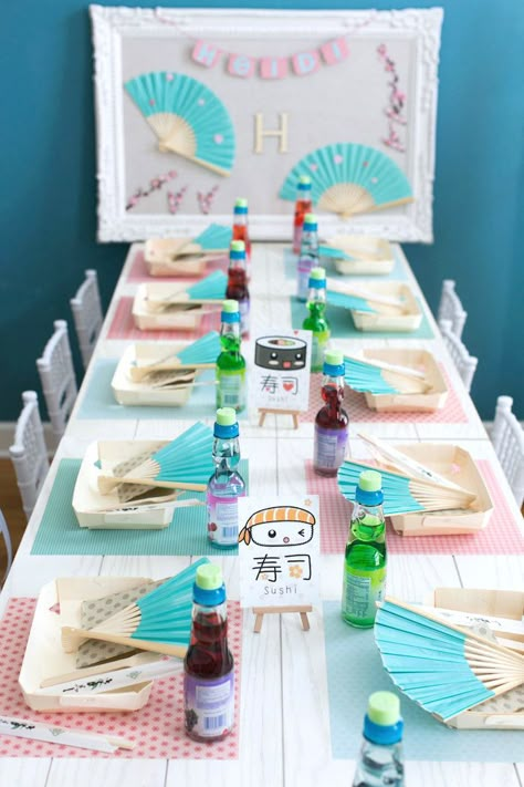 Kawaii Party Decorations, Anime Bday Party Ideas, Anime Birthday Ideas, Hibachi Party Ideas, Sushi Party Theme, Kawaii Birthday Party Ideas, Sushi Party Ideas, Japanese Party Ideas, Japanese Party Theme