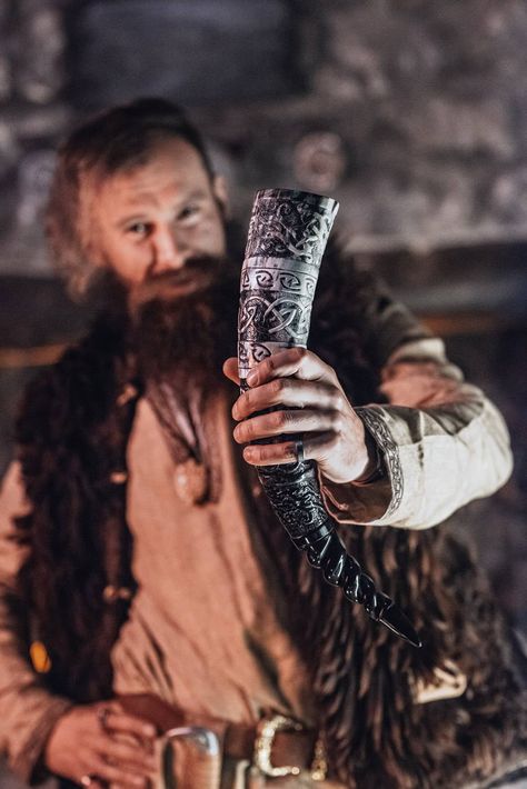 Fill Your Horn With This Viking-era Mead Make Mead, Making Mead, Mead Recipes, Ale Horn, How To Make Mead, Mead Recipe, Homemade Alcohol, Dried Hibiscus Flowers, Homemade Liquor