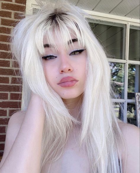 Lex Dakota, Vintage Venom, Egirl Makeup, Hair 101, White Hair Color, White Blonde Hair, Alt Girls, Dope Makeup, Punk Hair